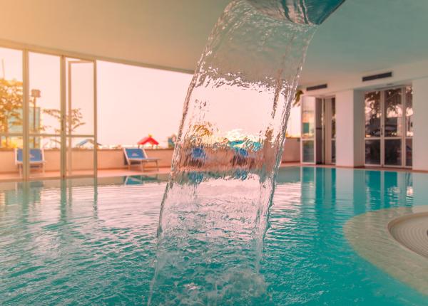 hotelnegrescocattolica fr offre-reserver-en-avance-hotel-cattolica-avec-piscine 003